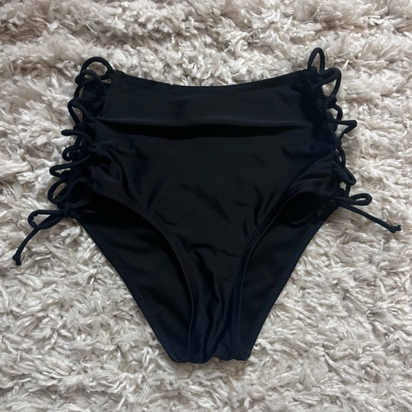 Windsor Other - Side lace up swim bikini bottoms